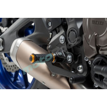 PODNÓŻKI PUIG R-FIGHTER S UNIWERSALNE (WYMAGAJĄ ADAPTERÓW) ZŁOTE