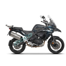 STELAŻ KUFRA CENTRALNEGO TYŁ SHAD DO BENELLI TRK 502X 2020-2023